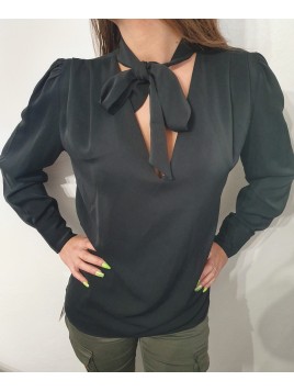 Blouse noir avec nœud